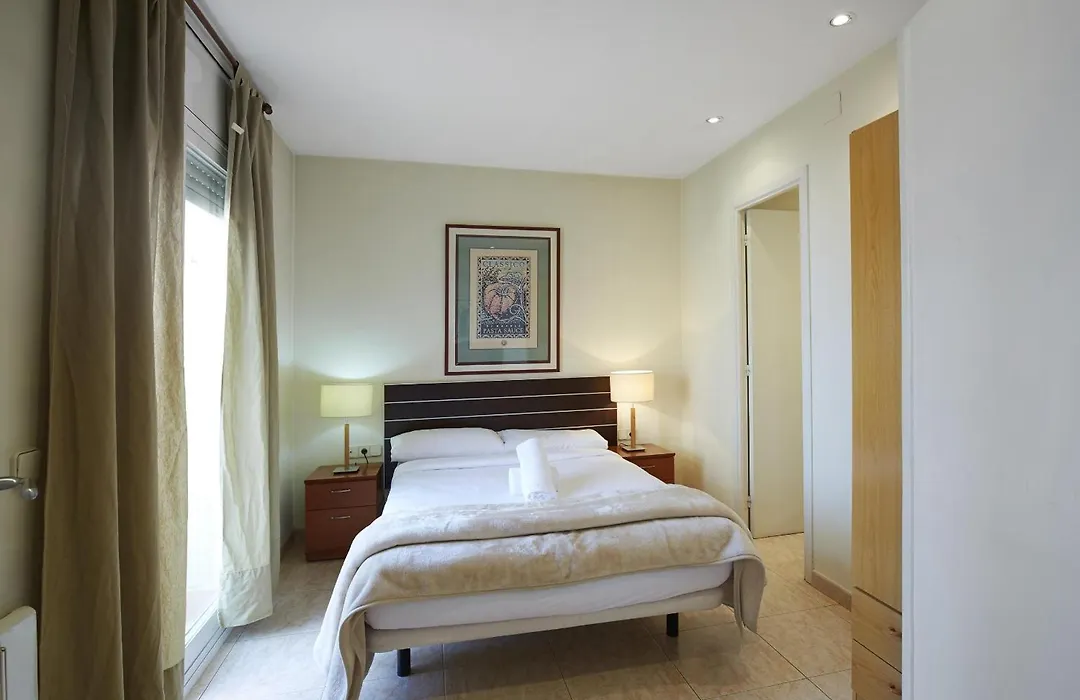 Apartamentos Calvet-1