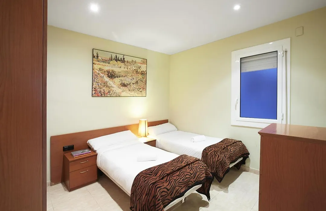 Apartamentos Calvet-1